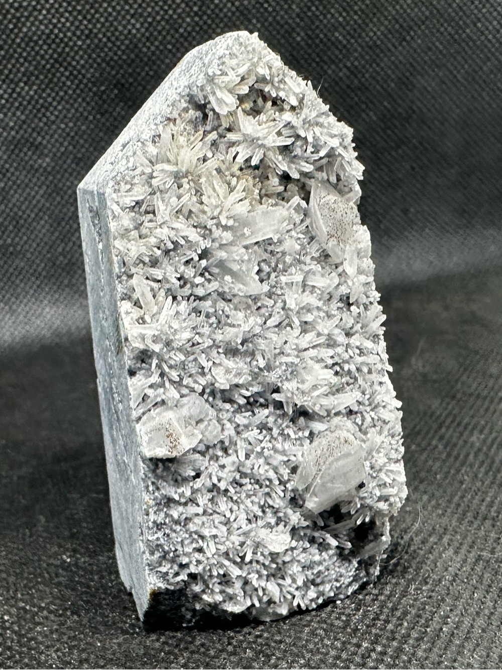 Chrysanthemum Quartz tower